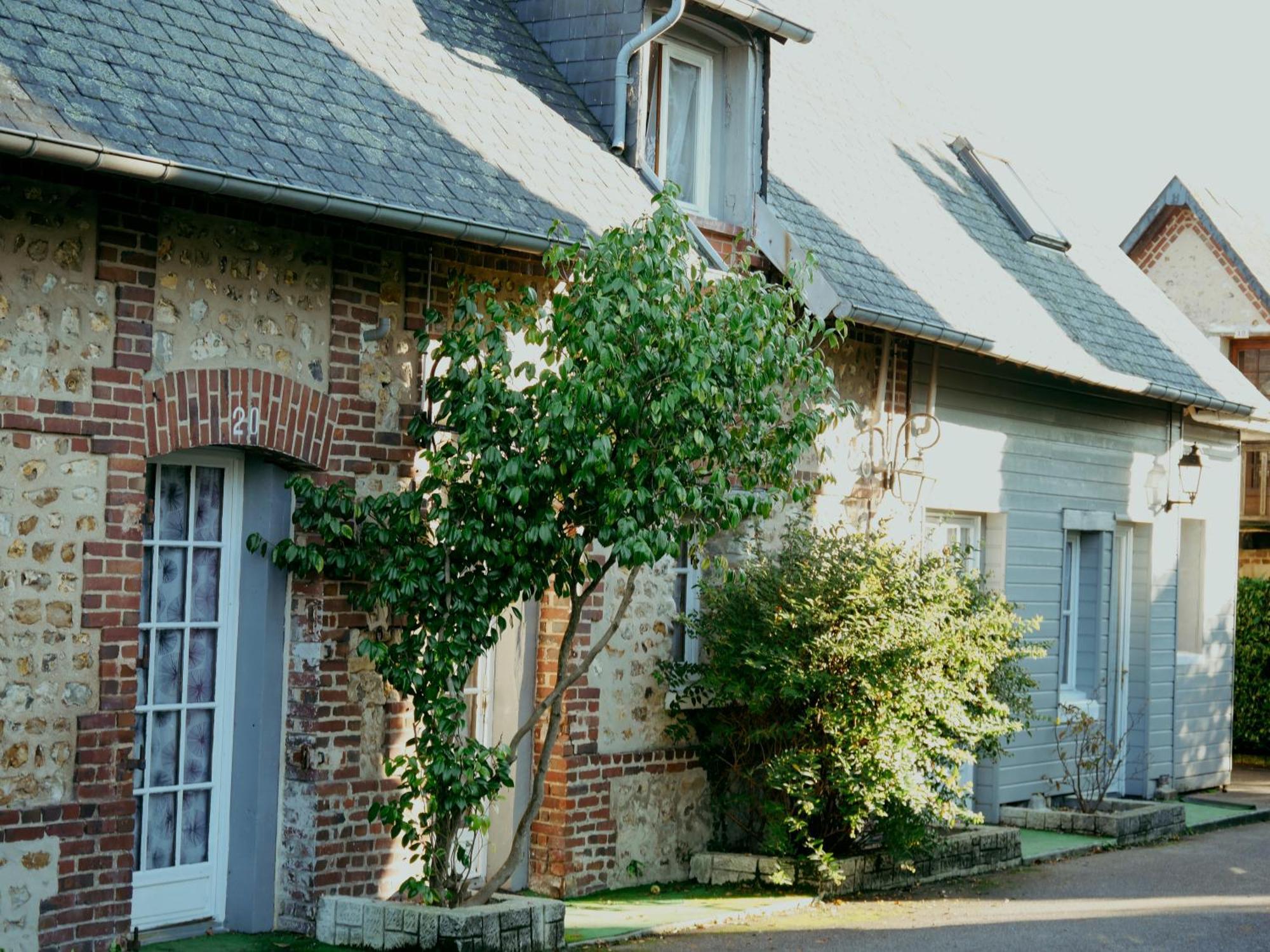 Logis Le Clos Deauville Saint Gatien Ngoại thất bức ảnh