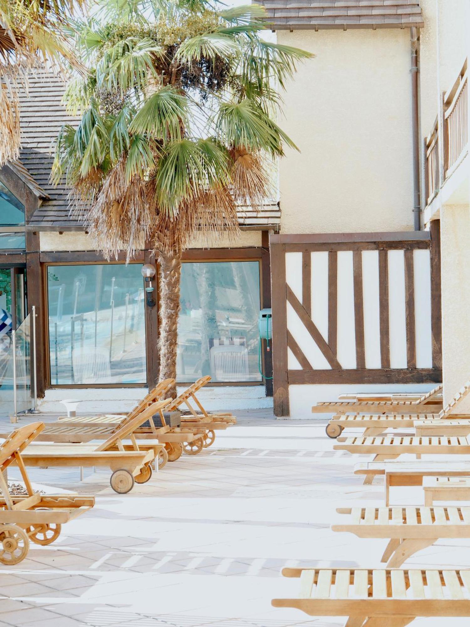 Logis Le Clos Deauville Saint Gatien Ngoại thất bức ảnh